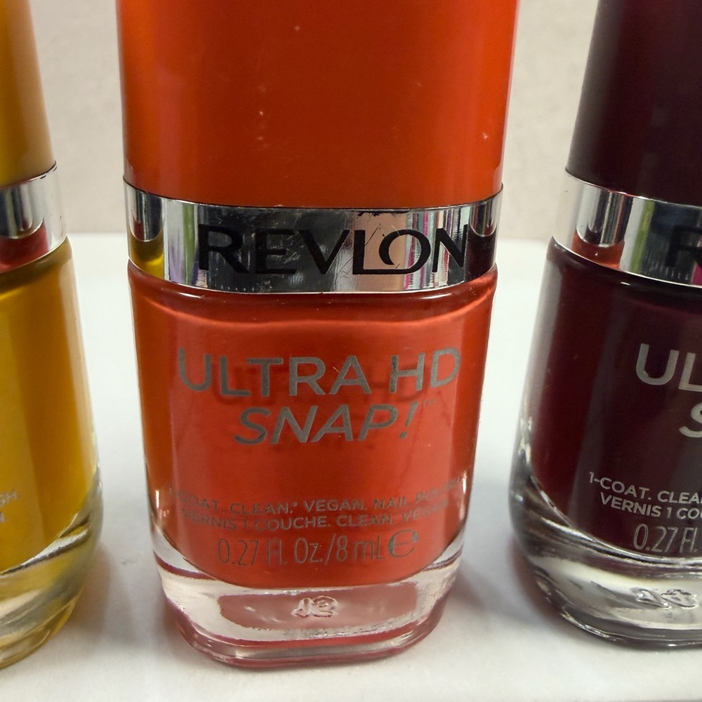 💙3/$20 Revlon Ultra HD Snap! Nail Polish Trio - Yellow, Orange, Burgundy - Picture 3 of 8